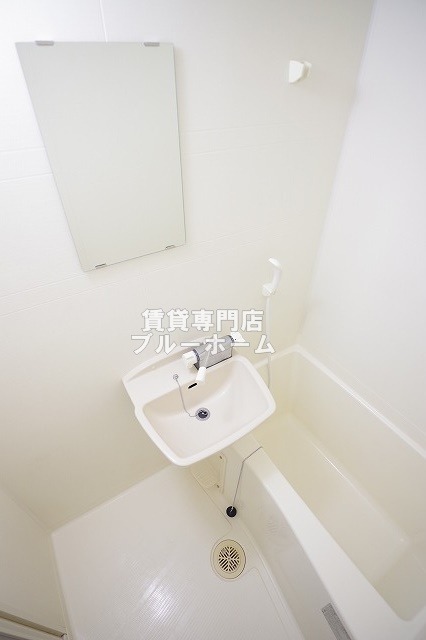 バス・シャワールーム　鏡のあるお風呂！