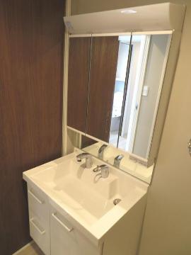 洗面設備　洗髪洗面化粧台