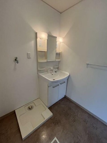 洗面設備　洗髪洗面化粧台