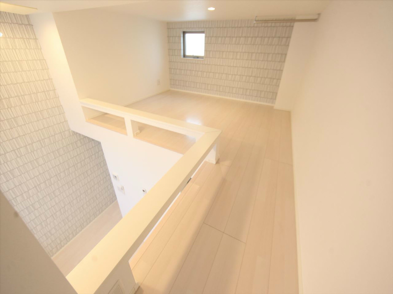 その他　上段ロフト5.1帖（収納としてもお部屋としても使えます）
