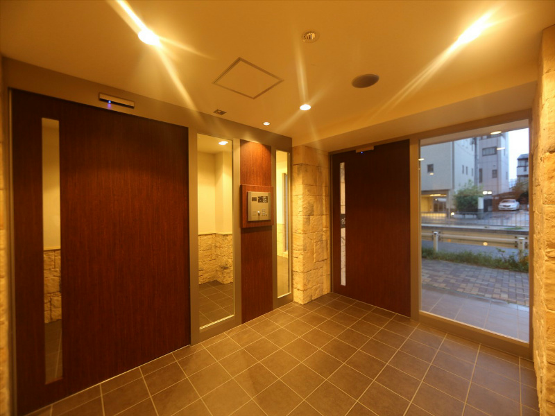 セキュリティ　エントランス　デザイナーズ　防犯カメラ付　オートロック