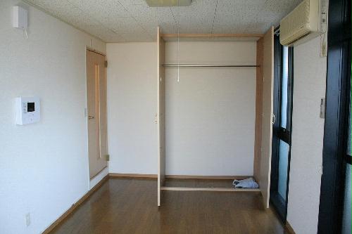 収納　※設備・仕様は現況と異なる場合があります。