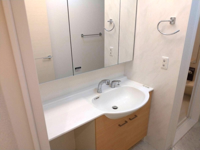 洗面設備　洗髪洗面化粧台