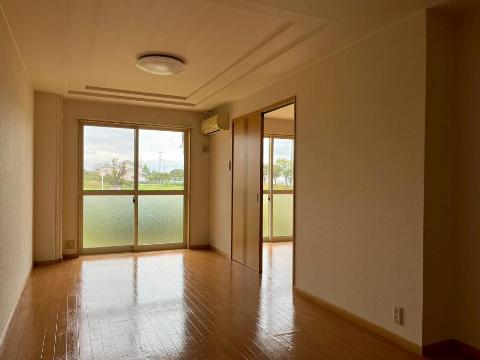 居室・リビング　※同物件(101号室)