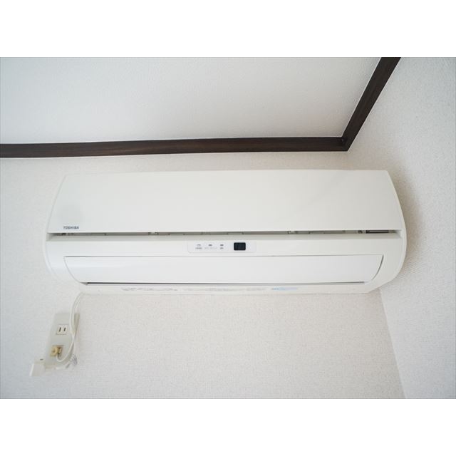 その他設備　洋室にエアコン完備♪