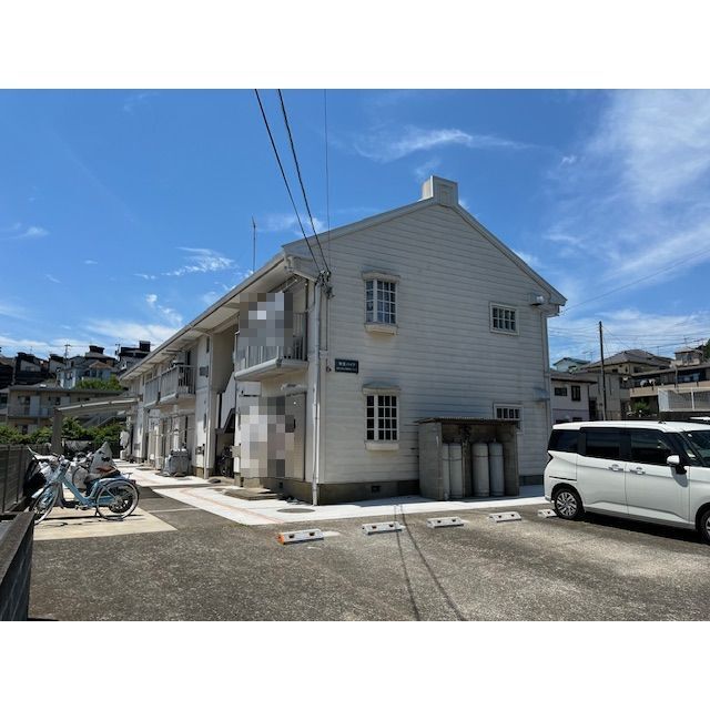 建物外観　建物回りに開放感があります♪