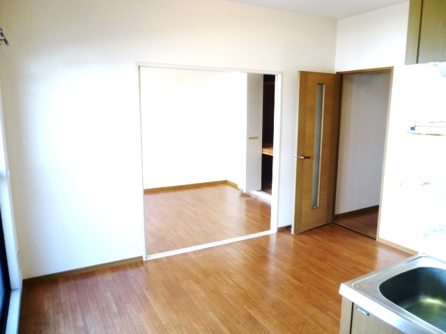 居室・リビング　別室参考写真