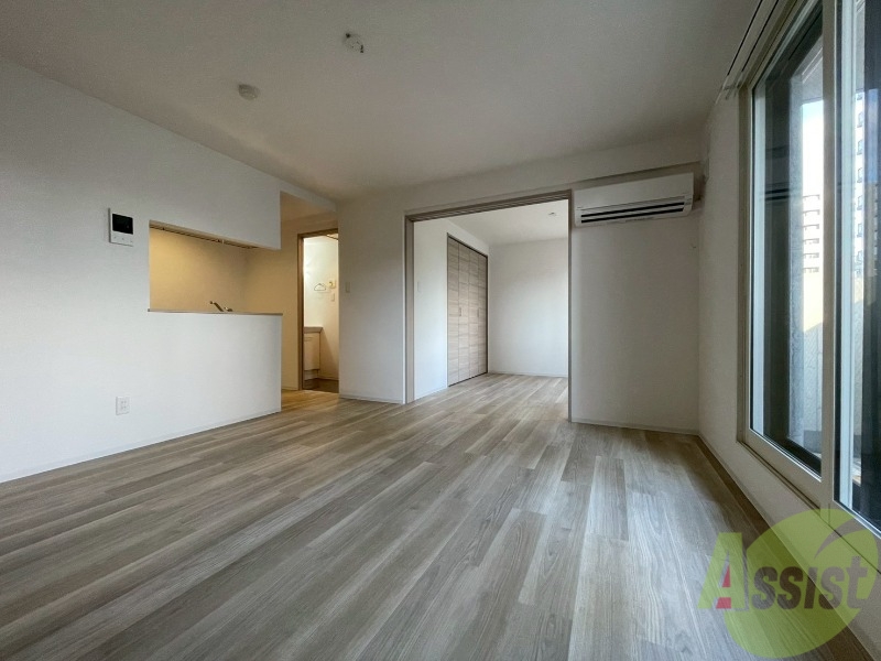 居室・リビング　広々としたリビングですね。使い勝手がよさそうですね！