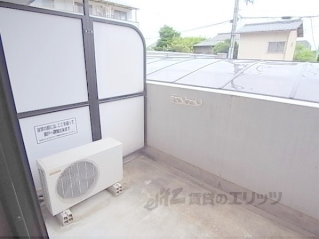 バルコニー　広めのベランダ