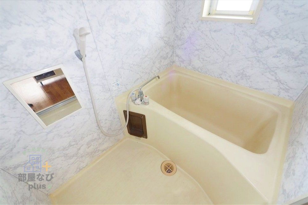 バス・シャワールーム　※他号室写真です