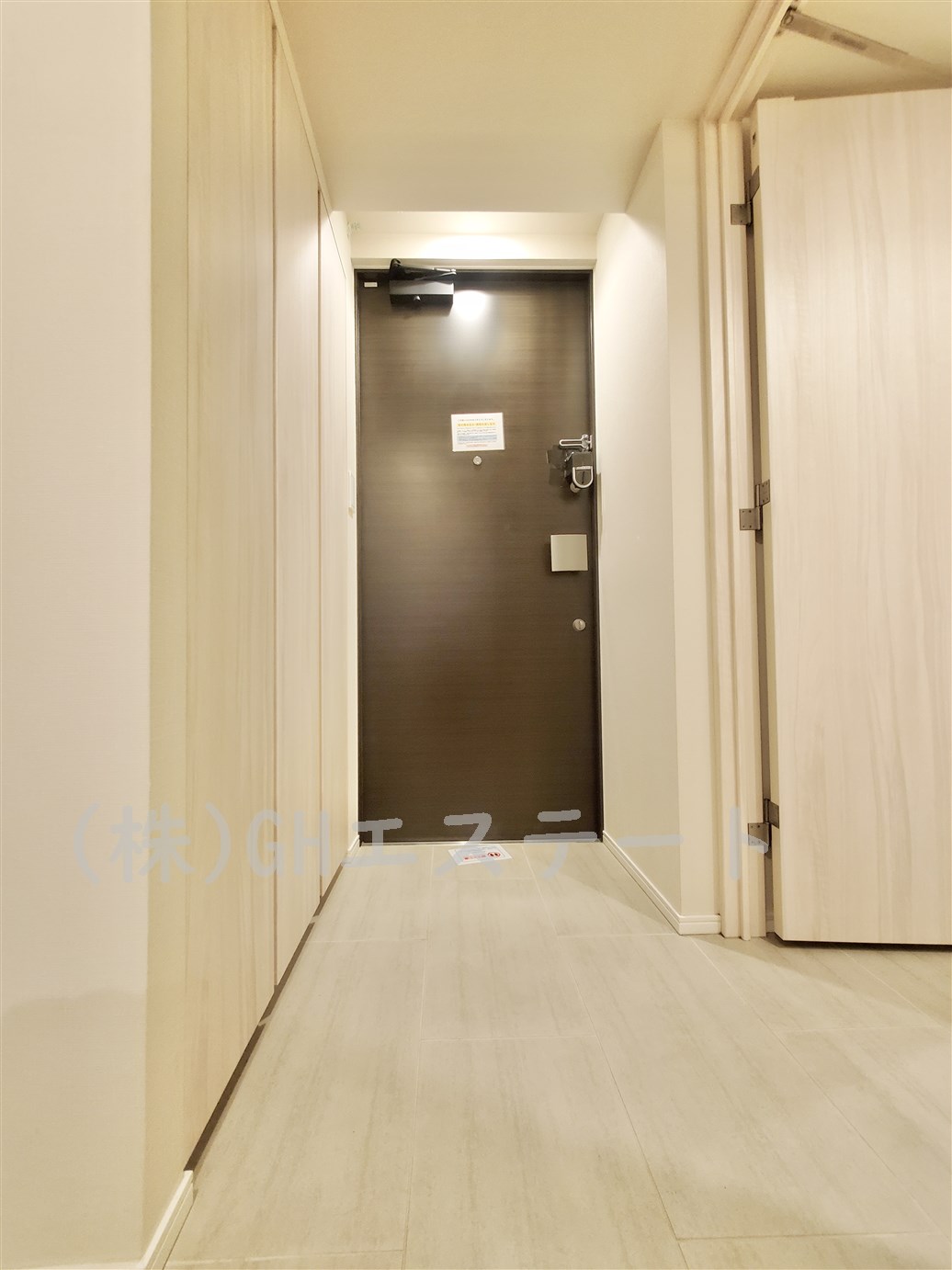 玄関　他号室　同施工参考写真