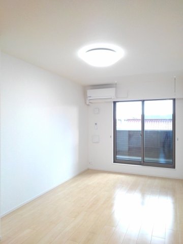 居室・リビング　居間です