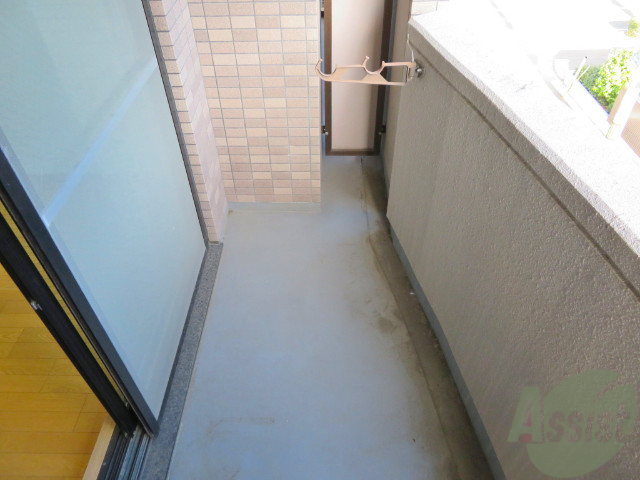 バルコニー　バルコニーは洗濯物もしっかり干せる広さです。