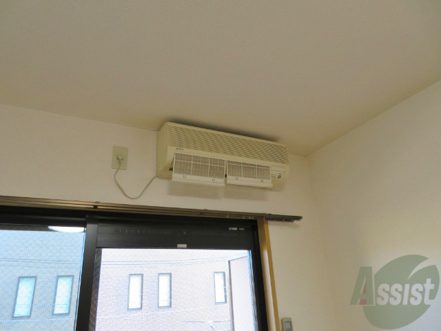 その他設備　シーズン問わず活躍するエアコンも設置済みです