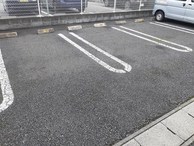 駐車場　駐車スペースもあります