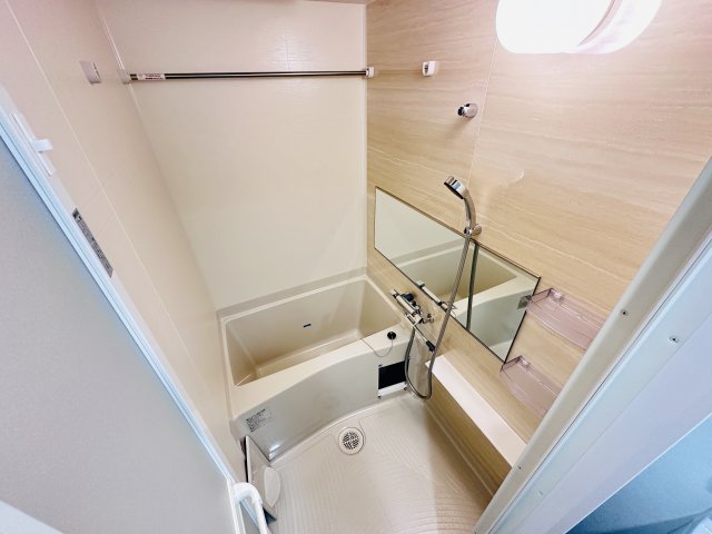 バス・シャワールーム　同タイプの写真です。
