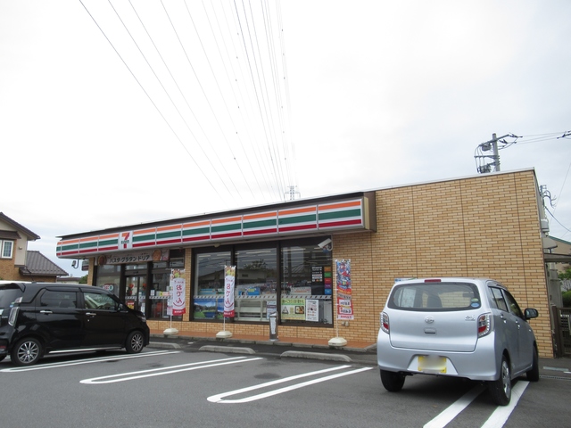 コンビニ　セブンイレブン御殿場原里店（コンビニ）まで743m