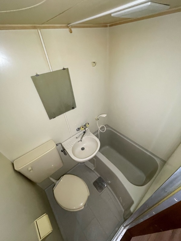 バス・シャワールーム　※他部屋参考写真