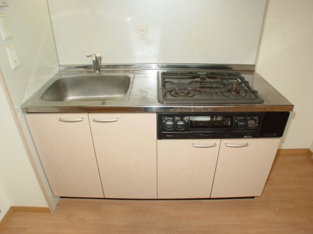 キッチン　ビルトイン３口ガスコンロ☆