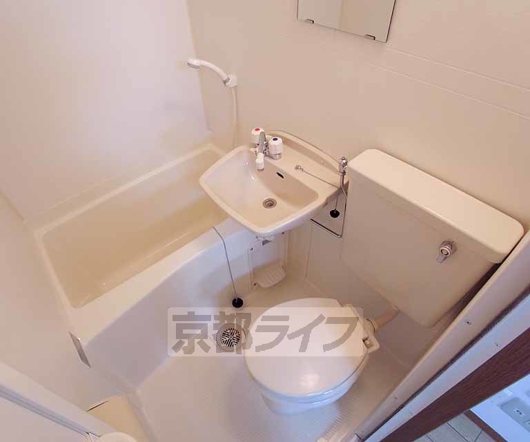 バス・シャワールーム　ユニットバスです。