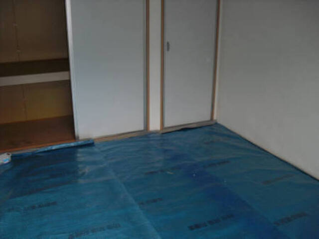 その他　１０５　和室（畳養生中）