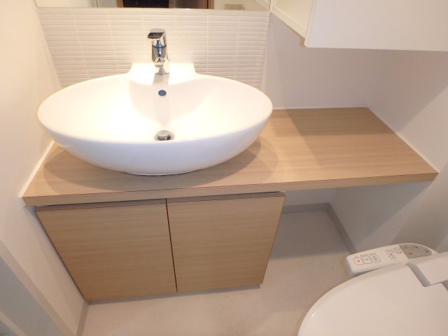 洗面設備　他のお部屋の参考写真となります。