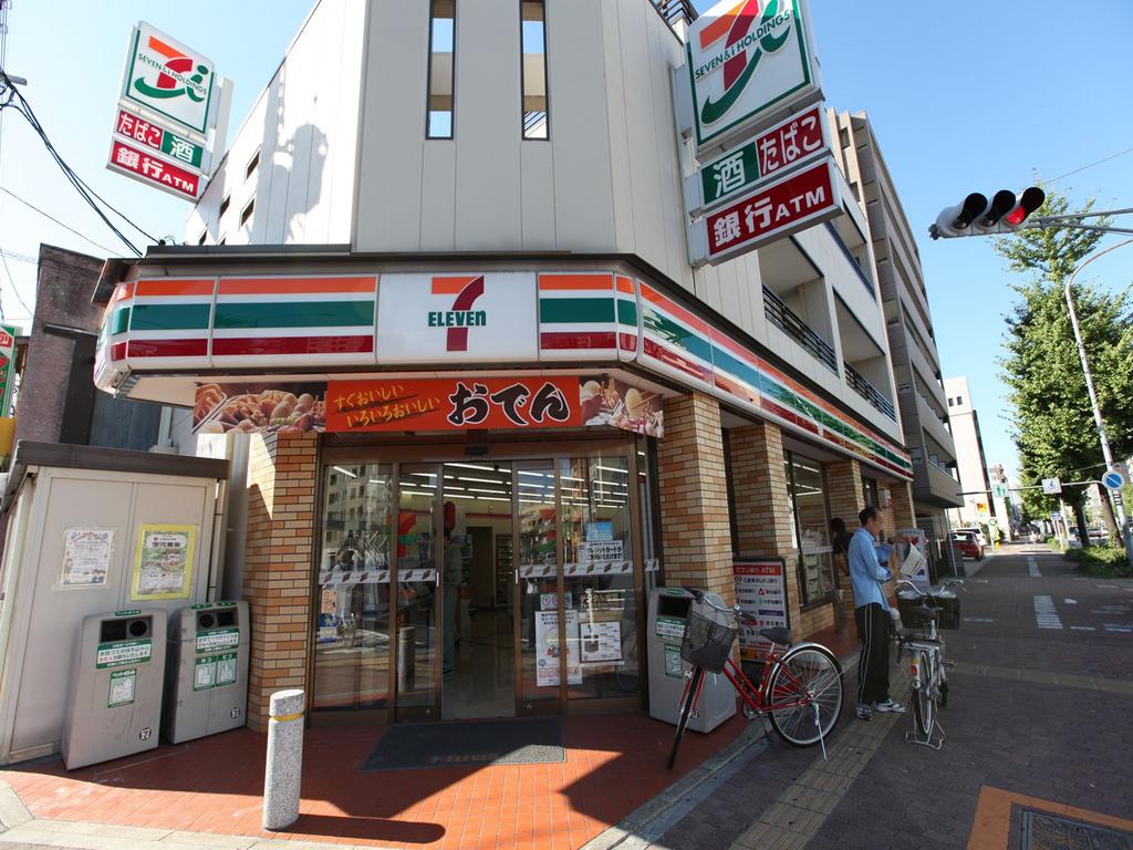 コンビニ　セブンイレブン 名古屋大久手店 (コンビニ)（コンビニ）まで105m