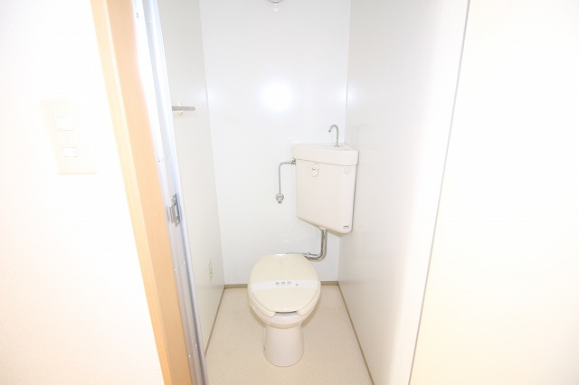 トイレ　シンプルで使いやすいトイレです