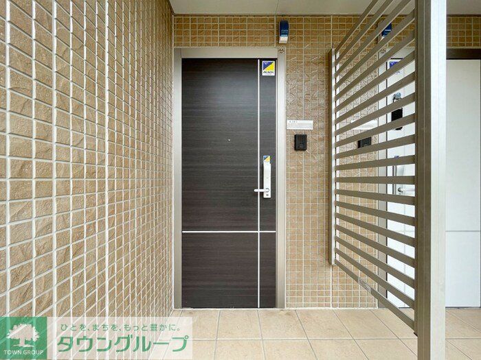 玄関　お問合せはタウンハウジングまで！※現地待合わせ相談可能