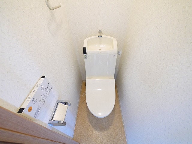 トイレ　トイレもきれいです