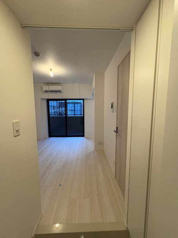 玄関　※参考写真