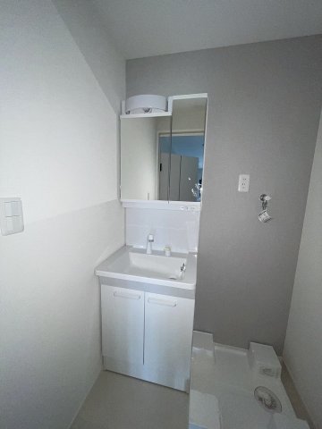 洗面設備　別のお部屋の写真です