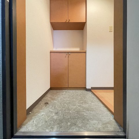 玄関　同仕様タイプです