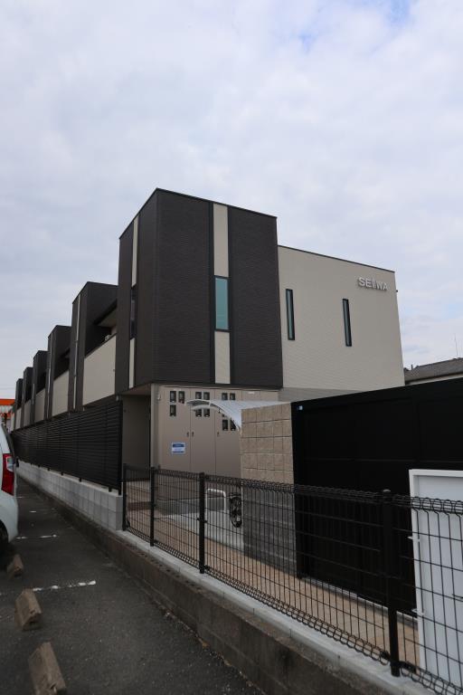 建物外観　外観は落ち着いています