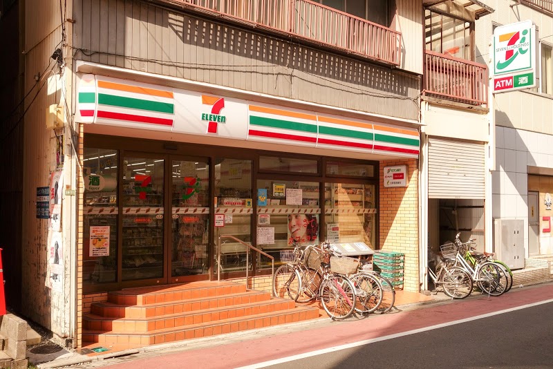 コンビニ　セブンイレブン 足立綾瀬1丁目店（コンビニ）まで222m