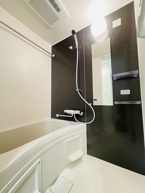 バス・シャワールーム　同タイプ別部屋写真です