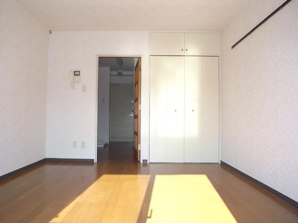 居室・リビング　内装