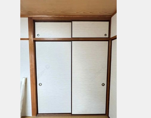 収納　同じ建物の別のお部屋の写真です。