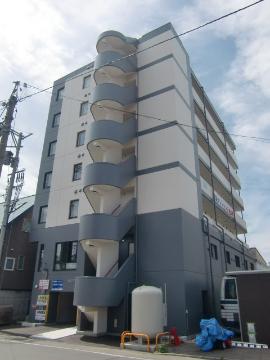 建物外観　外観写真（昼）