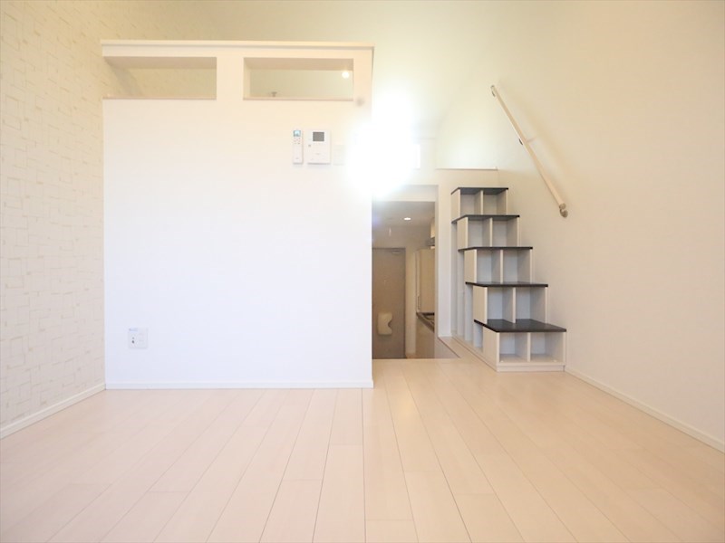 その他　洋室5.6帖　ロフト6.2帖（収納にも寝室にも使えます）