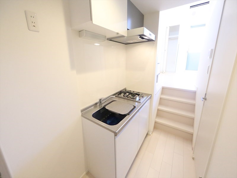 キッチン　システムキッチン（ガス2口コンロ付）