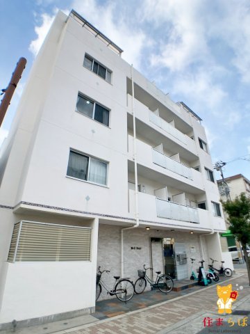 建物外観　「見ないで終わるには、惜しすぎる。」