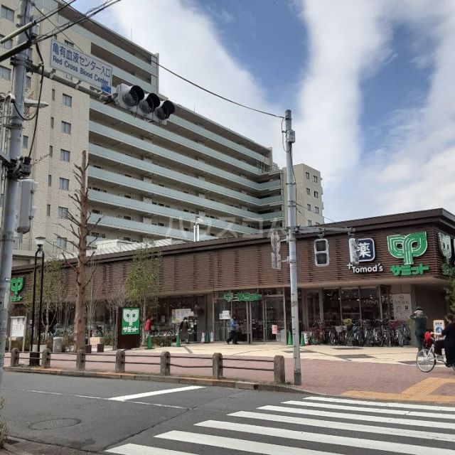 スーパー　サミット　亀有（スーパー）まで301m