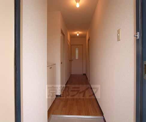 その他部屋・スペース　スッキリとした廊下です。