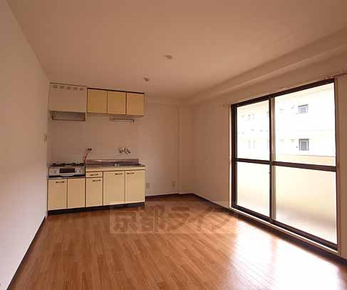 居室・リビング　広いＬＤＫです。