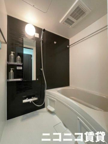 バス・シャワールーム　モデルルームの写真のため、現状を優先致します。