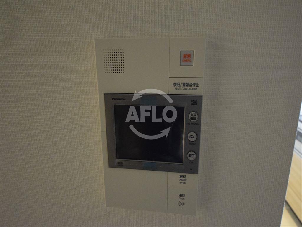 セキュリティ　ルボワ天満橋　TVモニター付きインターホン