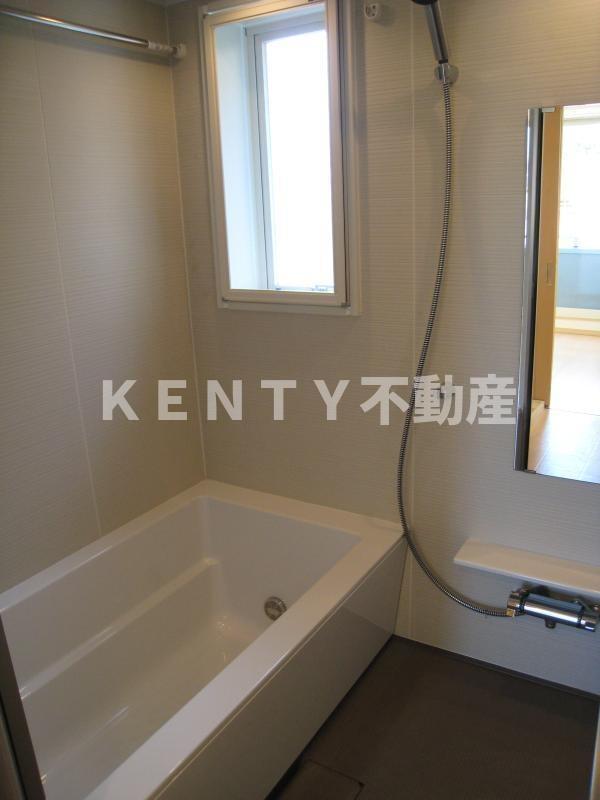 バス・シャワールーム　お風呂で日々の疲れを落としましょう