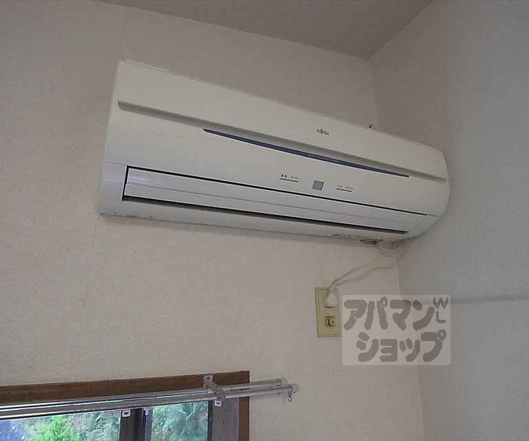 その他設備　エアコン装備