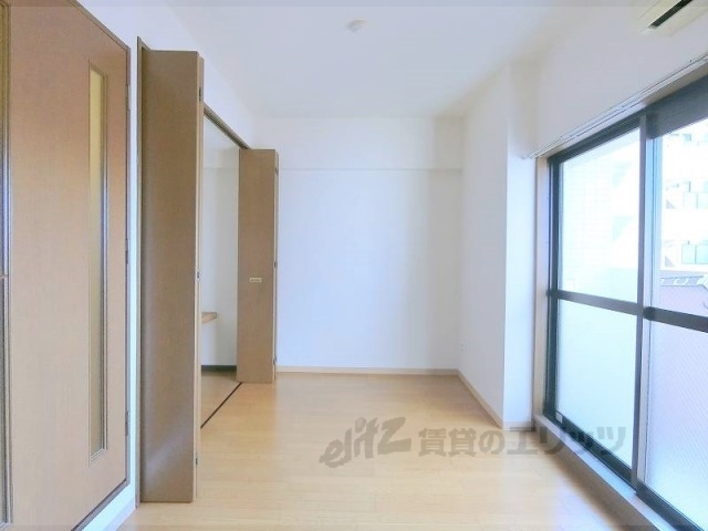 居室・リビング　洋室